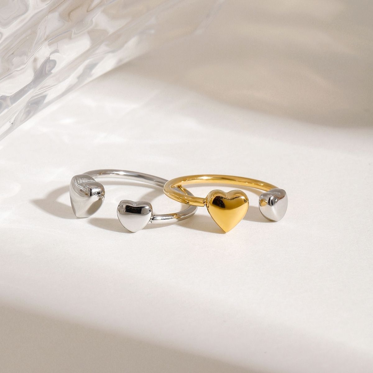 Bague Amour Duo Open Heart – Anneau en acier inoxydable bicolore, imperméable et résistant au ternissement