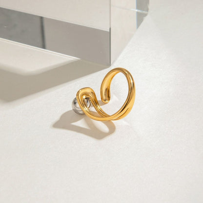 Bague Coda Swirl Statement – Anneau sculpté enveloppant en acier inoxydable bicolore et imperméable