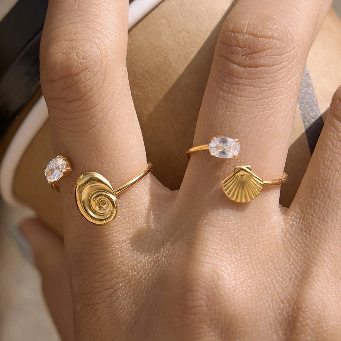 Bague ajustable Coquillage Océan - Bague en acier inoxydable plaqué or 18 carats avec zircone