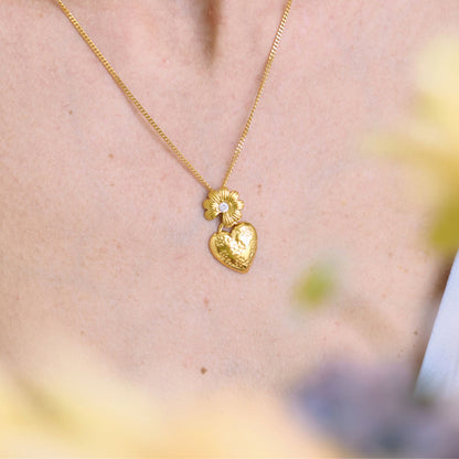 Waterproof Gold Daisy Heart Pendant Necklace & Drop Earrings – Hypoallergenic Floral Jewelry Set