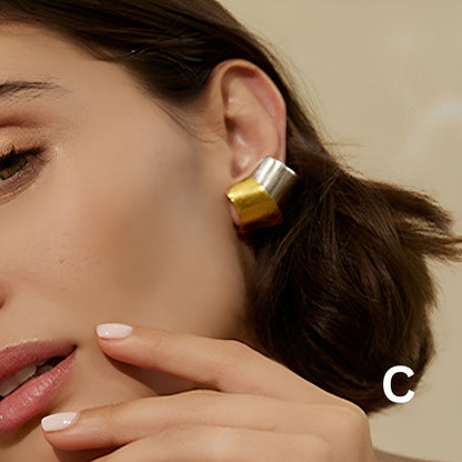 Titre du produit : Boucles d'oreilles Statement Sculpted Contour – Clous et créoles bicolores en acier inoxydable imperméable