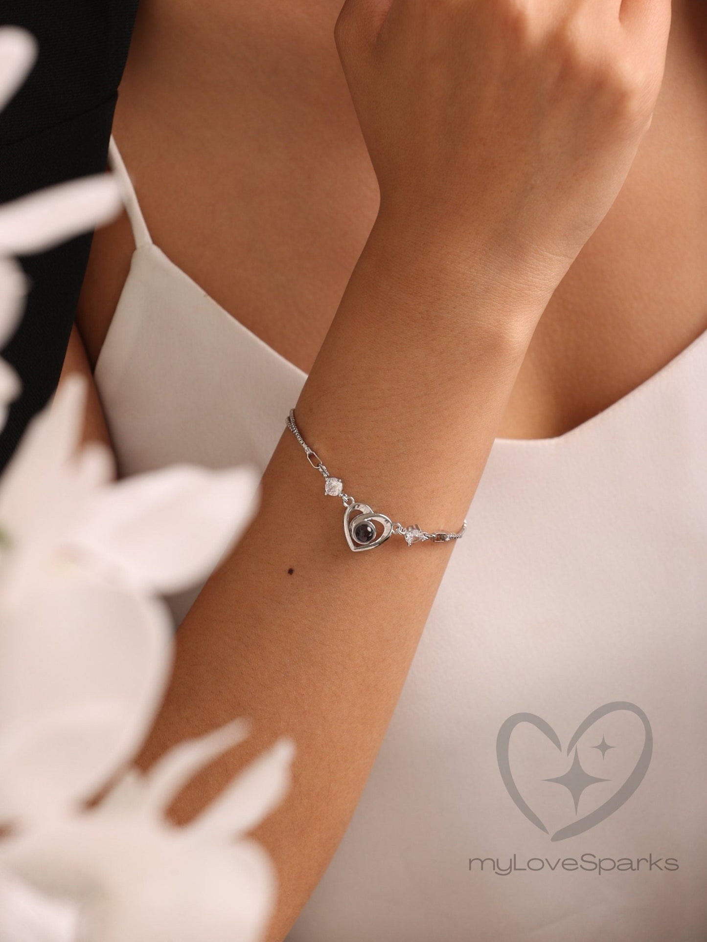 Personalized Photo Projection Heart Bracelet - myLoveSparks Jewelry & GiftsHJ