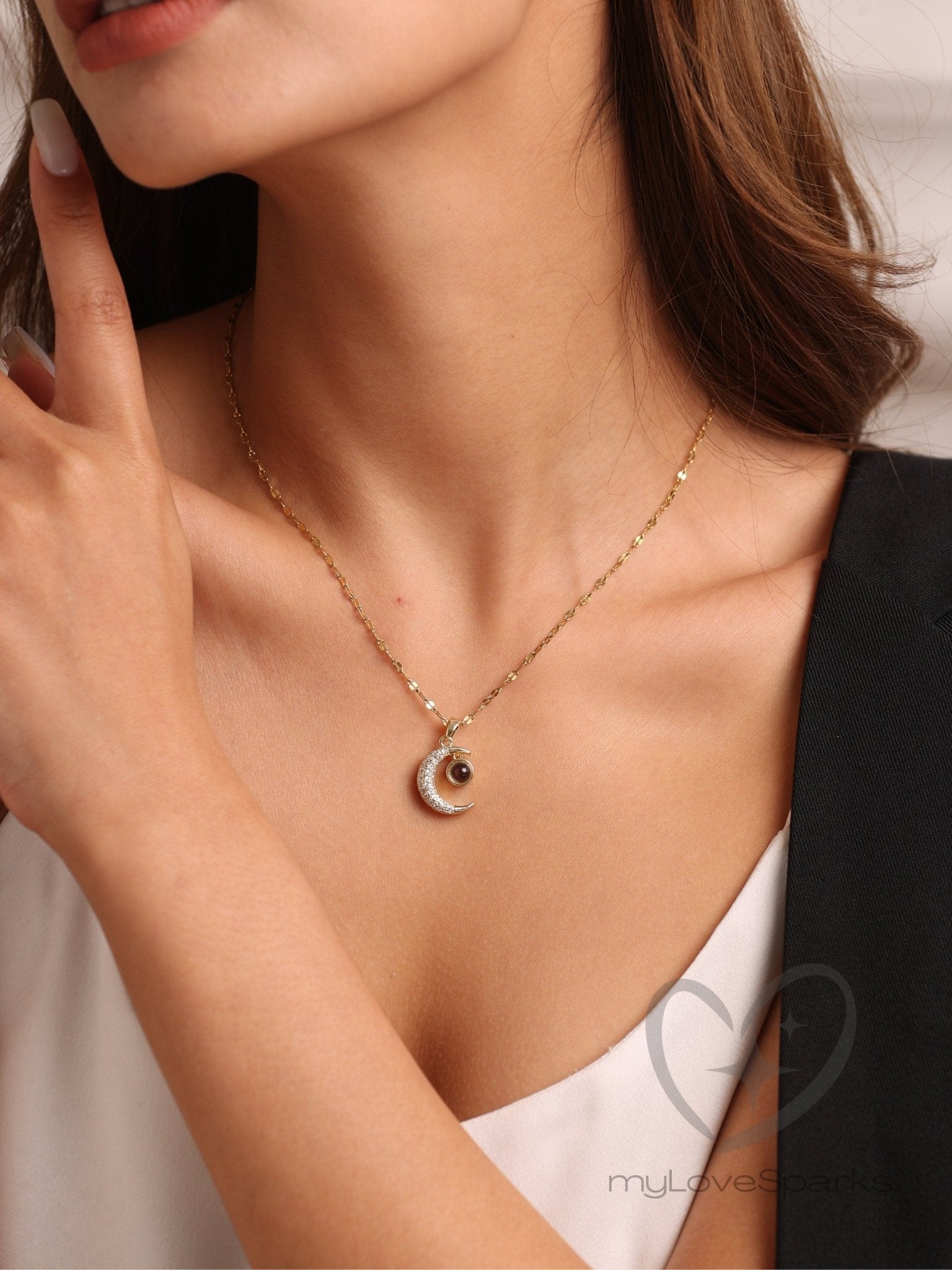 Personalized Photo Projection Necklace with Moon Pendant - myLoveSparks Jewelry & GiftsHJ