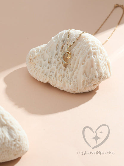 Personalized Photo Projection Necklace with Moon Pendant - myLoveSparks Jewelry & GiftsHJ