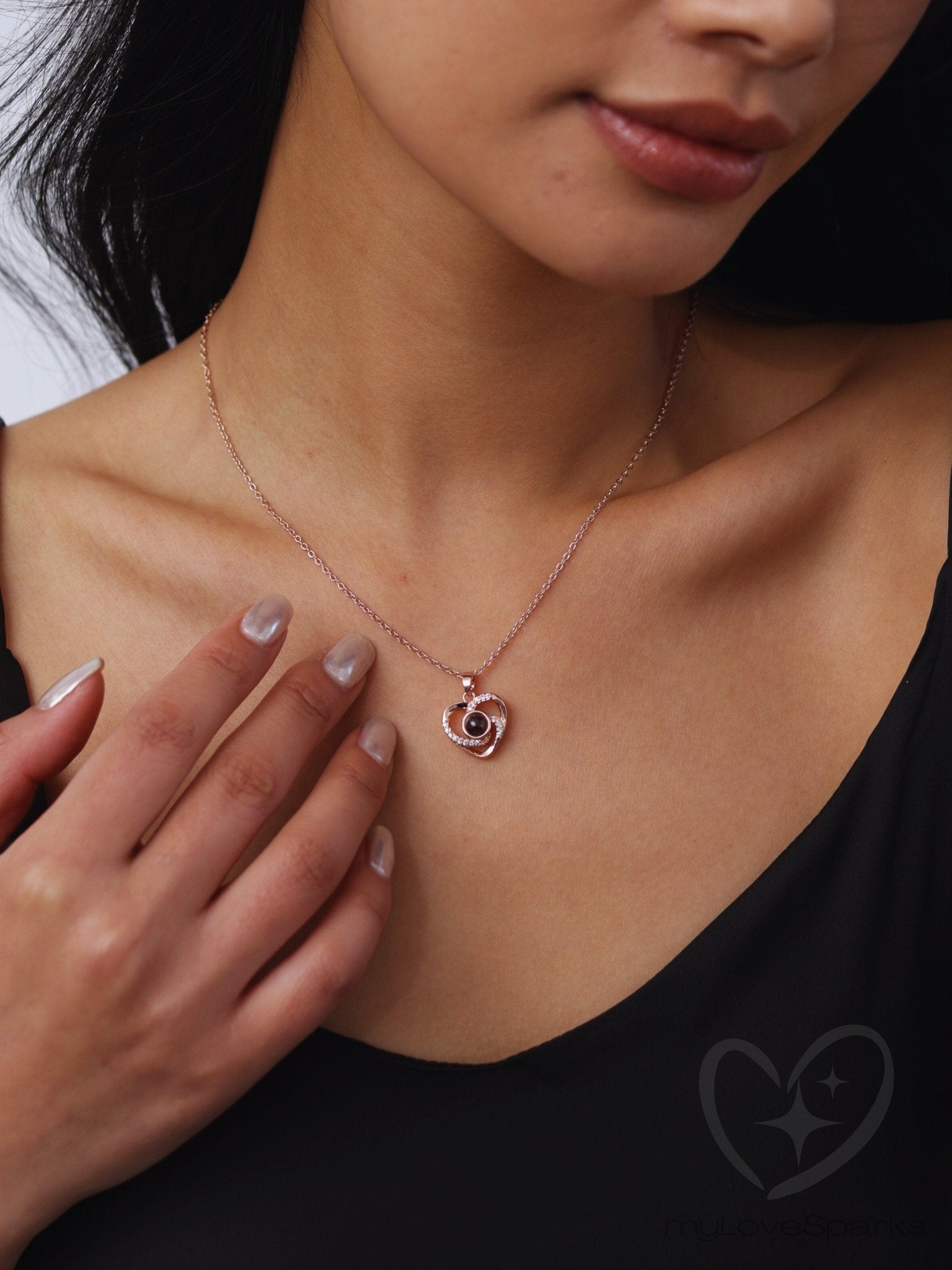 Personalized Radiating Heart Necklace with Photo Projection - myLoveSparks Jewelry & GiftsCL